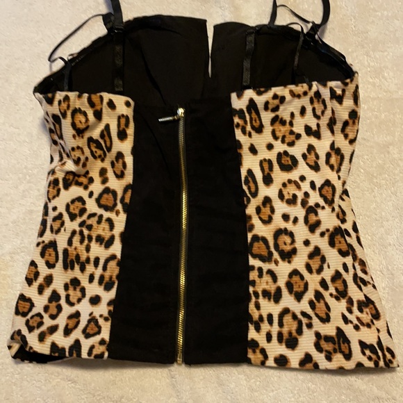 Guess bustier size large - Picture 2 of 3
